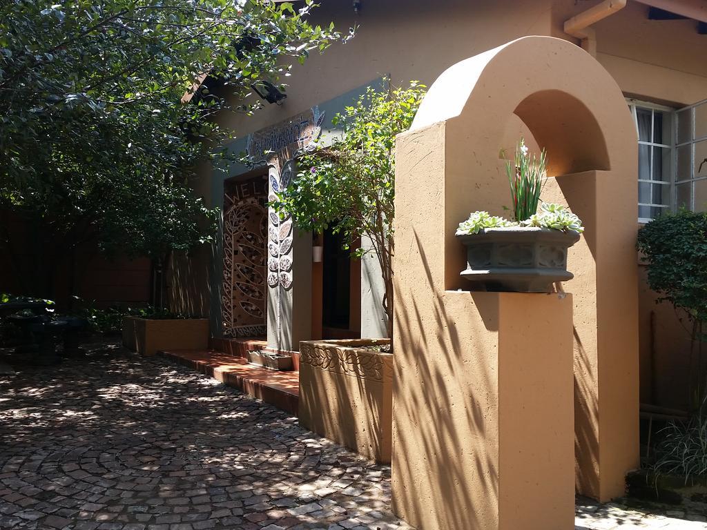 Izimbali Lodge And Restaurant Ермело Екстериор снимка