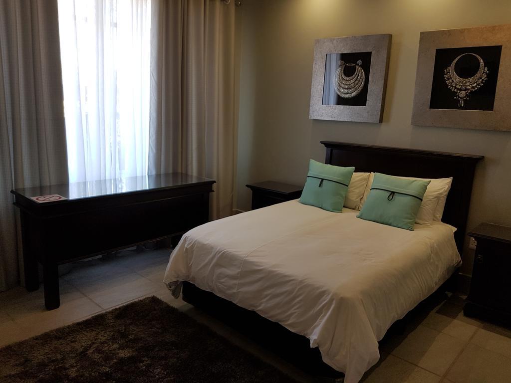 Izimbali Lodge And Restaurant Ермело Екстериор снимка